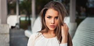 asylmendibaeva Personal Brand Review: A Unique Identity in Digital Culture